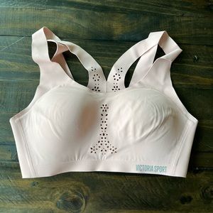 Victoria’s Secret Sports Bra 34B Light Pink
